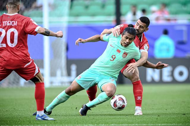 开云手机注册-张玉宁首度首发扬家军憾平局：非绝对机会差一口气